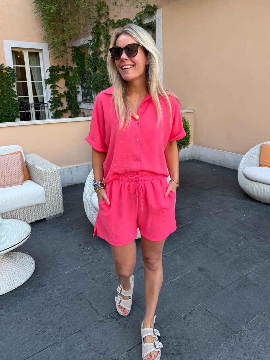 Dezelfde blouse ten voeten uit